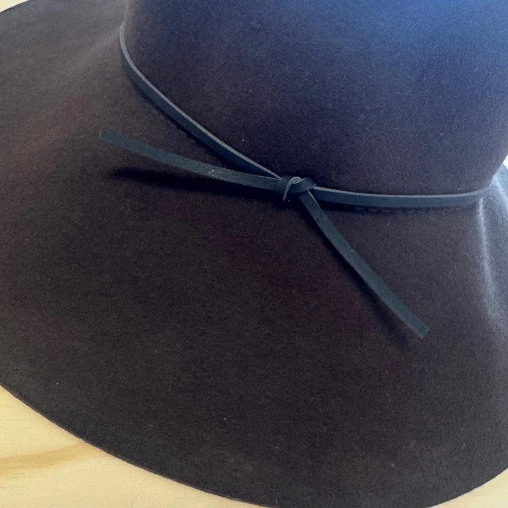 NWT Aritzia Talula Baylis Hat Espresso‎ Brown Wool Floppy Wide Brim Packable S/M